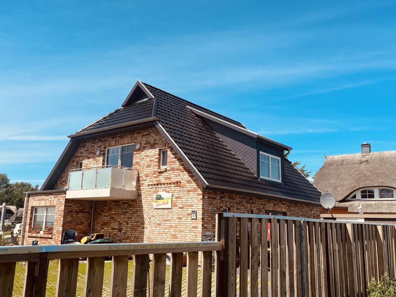 Holmblick - Boddenblick, Balkon, 2 Schlafzimmer, 4 Personen Born Exterior foto